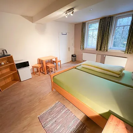 Monteurunterkunft Zum Mohr Vendégház *