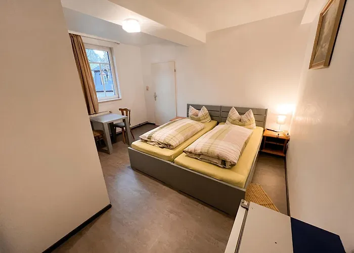 Monteurunterkunft Zum Mohr בית הארחה